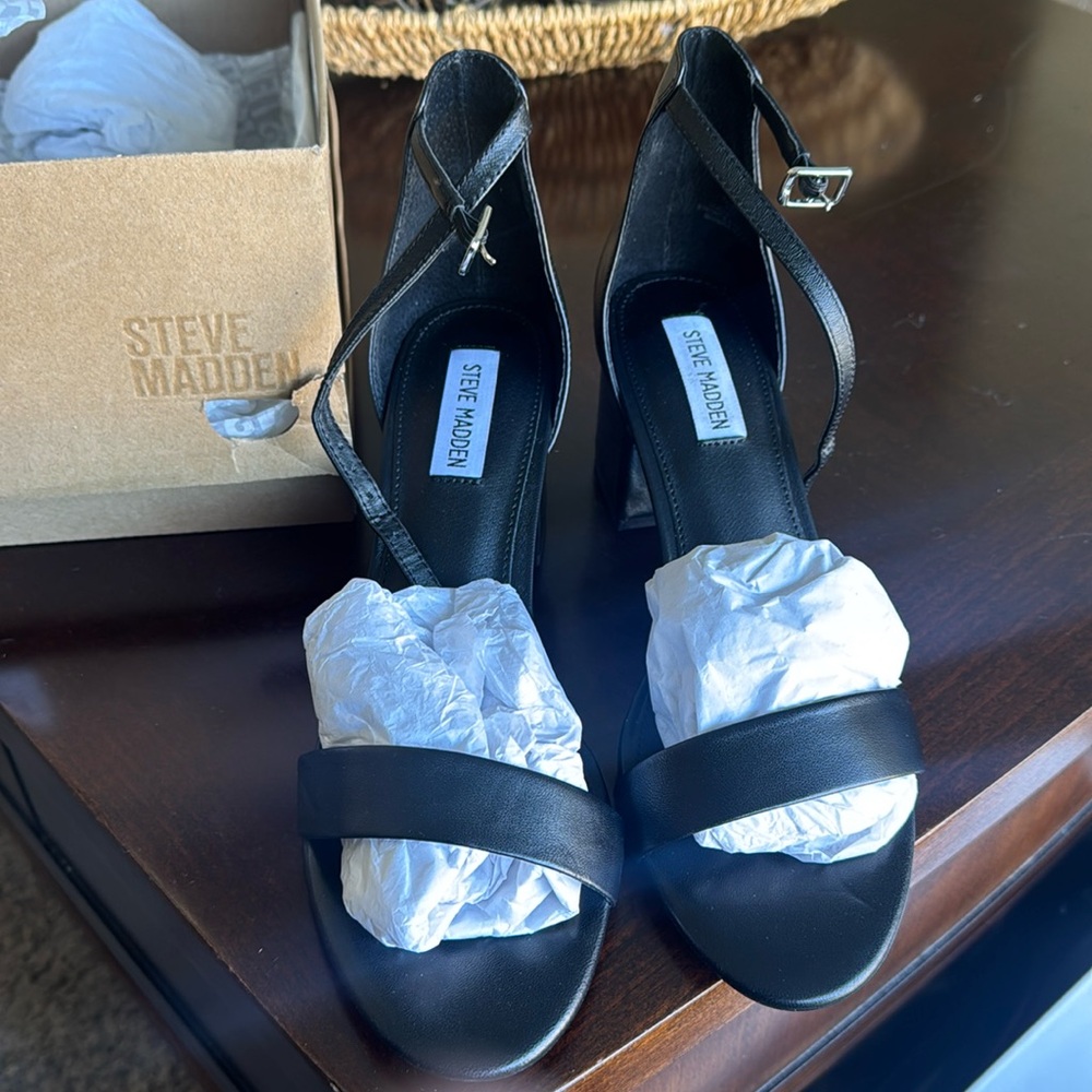 Steve Madden Heels‎ IRENEE Black Leather Size 9.5 NWT New